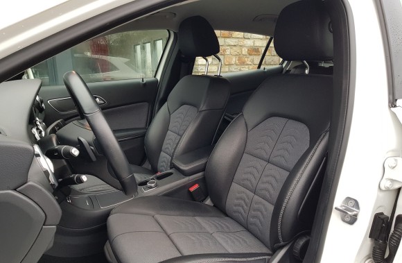 MERCEDES GLA 