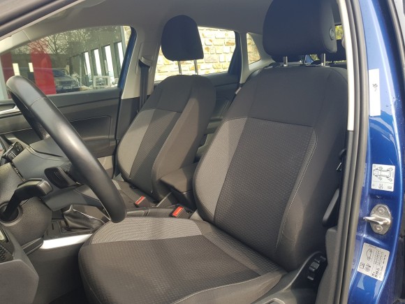 VOLKSWAGEN POLO VI 
