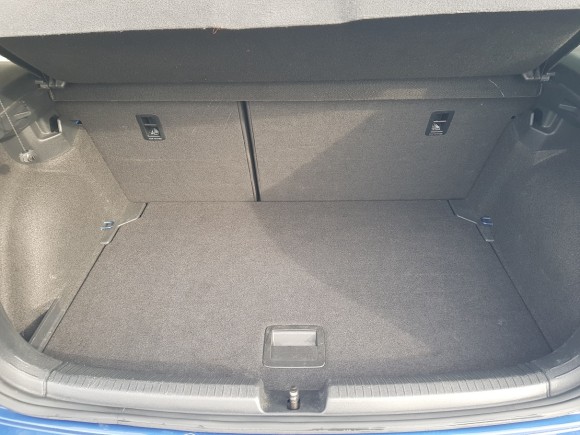 VOLKSWAGEN POLO VI 