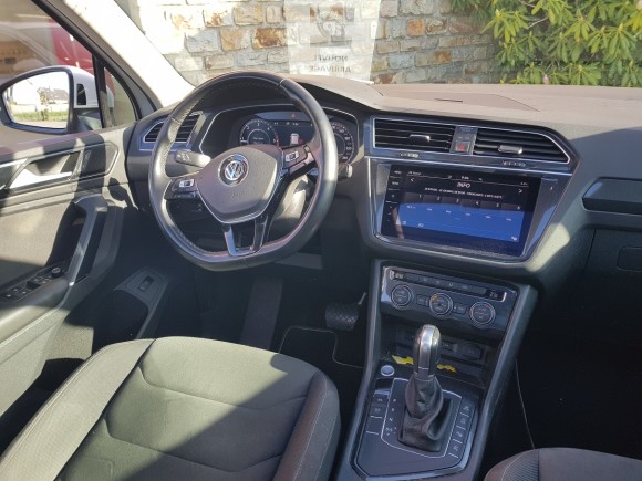 VOLKSWAGEN TIGUAN II 