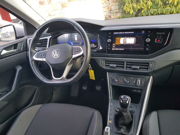 VOLKSWAGEN POLO VI 