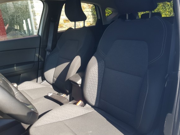 RENAULT CAPTUR II 