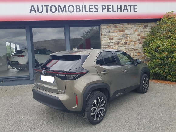 TOYOTA YARIS CROSS 