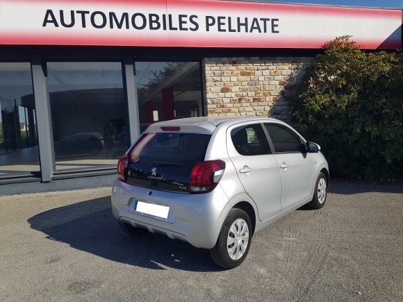 PEUGEOT 108 