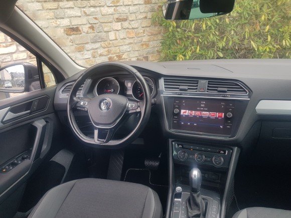 VOLKSWAGEN TIGUAN II 